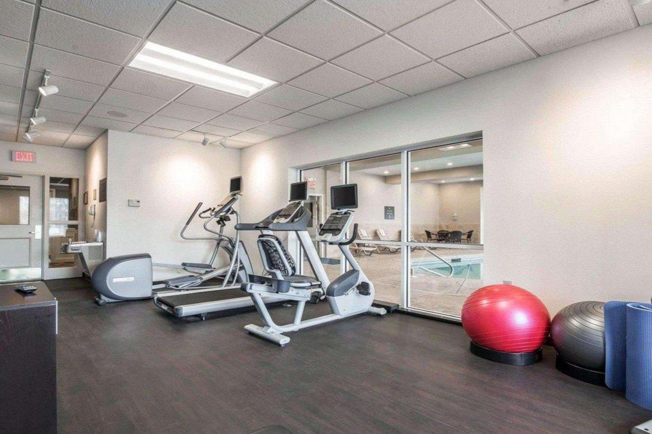 Park Manor Hotel 克利夫顿帕克 外观 照片 The fitness center at the 1000 Museum